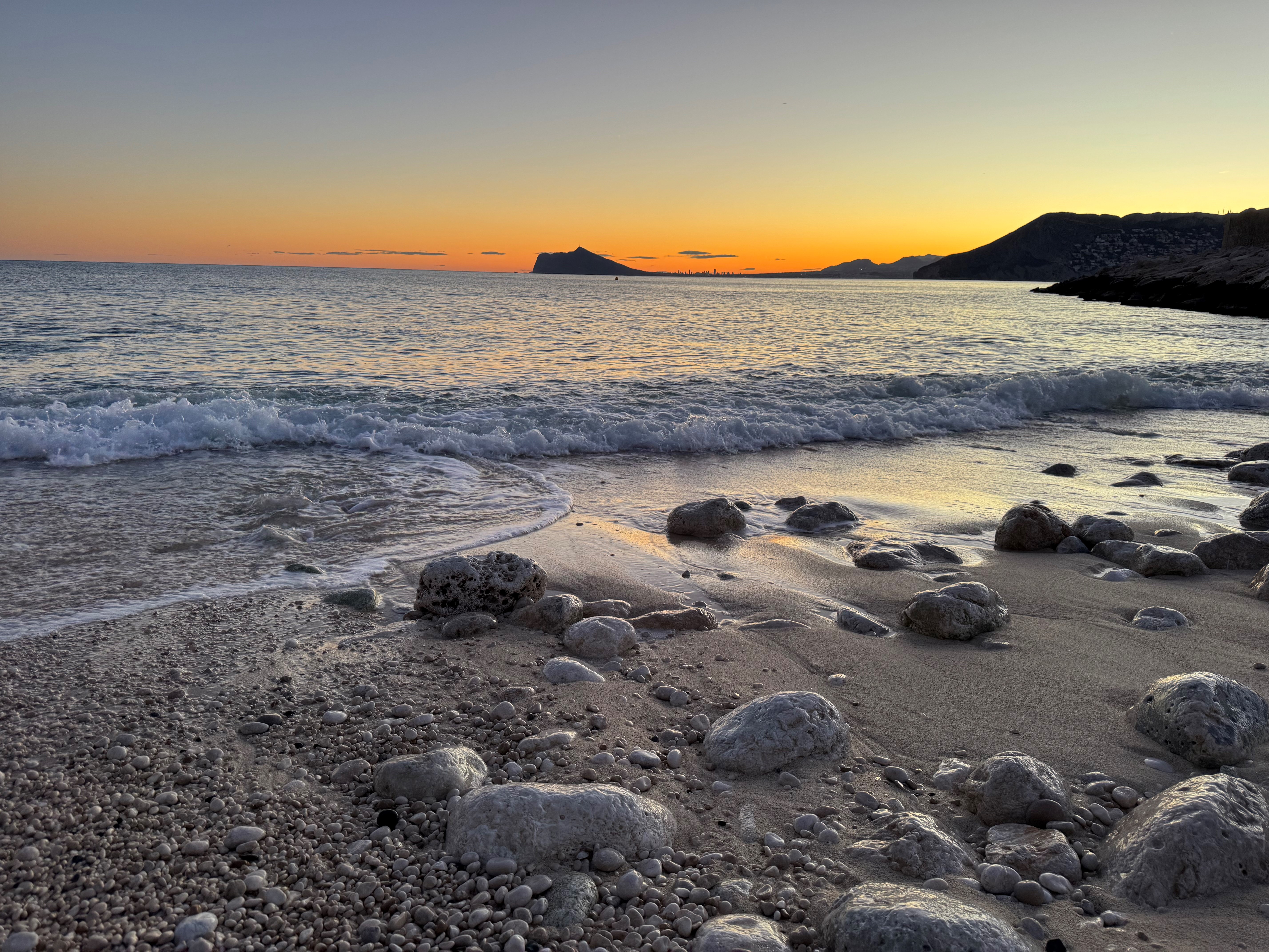 Cuando se acaba el verano, la vida sigue en la Costa Blanca